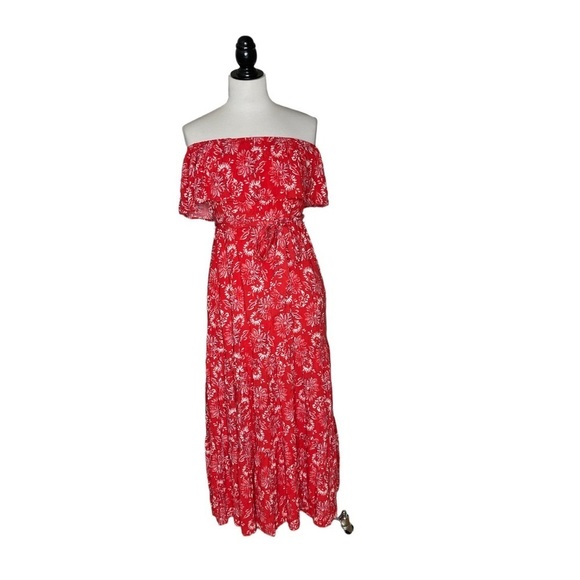 Flying Tomato Dresses & Skirts - Flying Tomato Red Floral Off The Shoulder Ruffle Bottom Maxi Dress XS